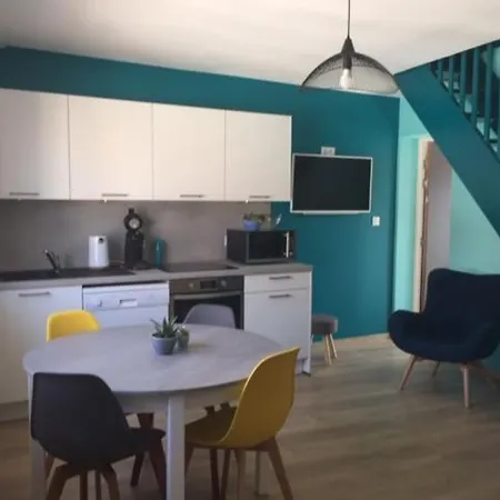 La Maison Du Bonheur Proche Plage Composee De 2 Et D'une Belle Terrasse *